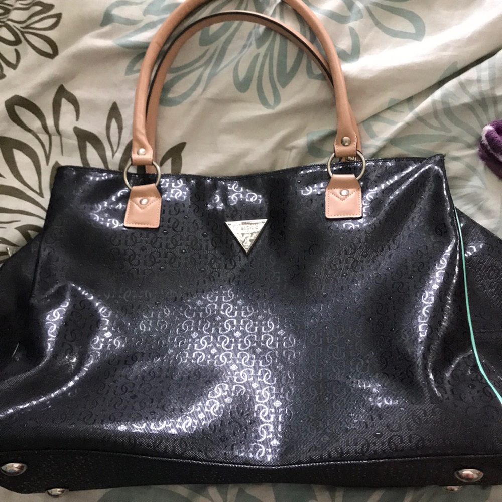 Guess tote zipper bag